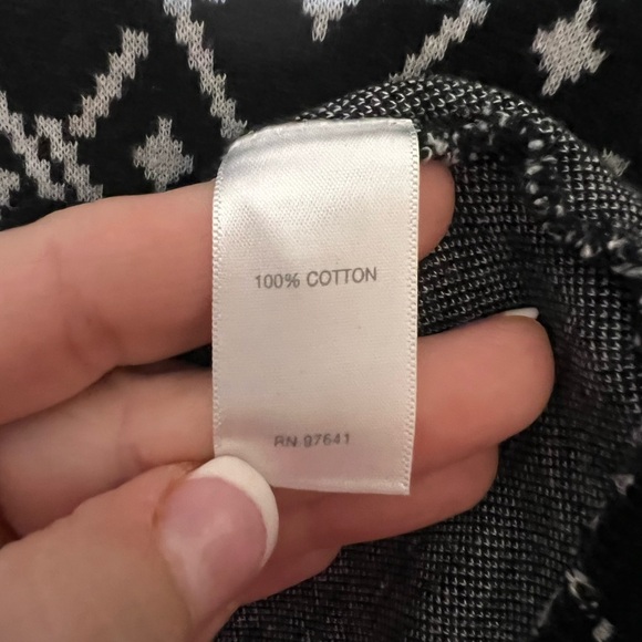 J. Jill long Sleeve Black and White Sweater Top Kangaroo Pocket Size Small - Picture 5 of 5